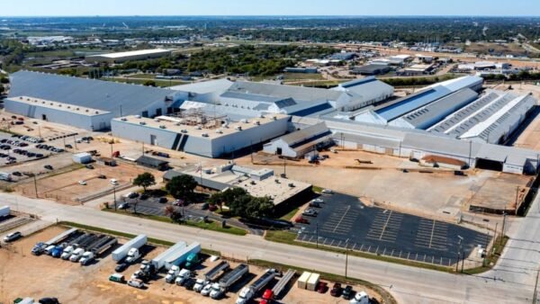 CanTex Lands Refi for Fort Worth Campus