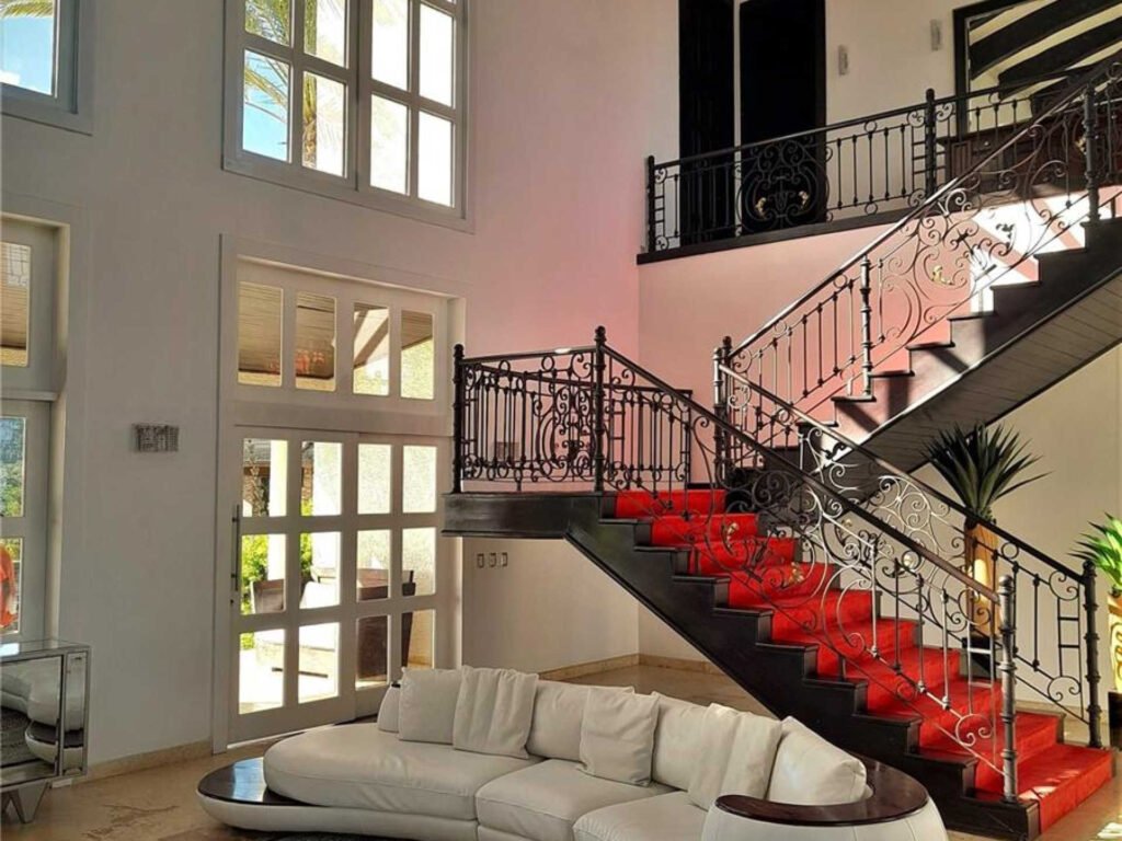 image_l_15 | The Agency Journal