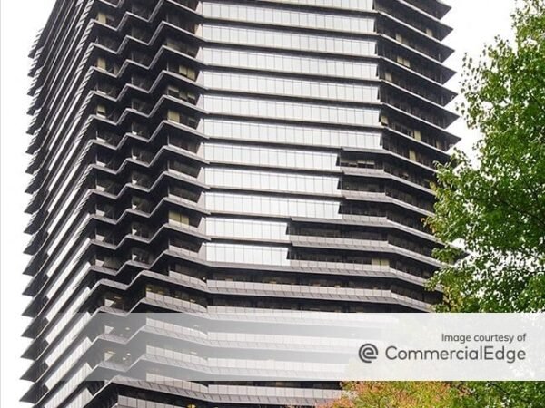 T-Mobile Doubles Down on 100 KSF Atlanta Lease