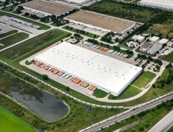 Stonepeak Acquires 1 MSF Logistics Portfolio
