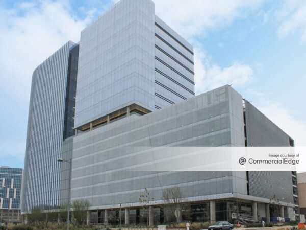 IBM Scoops Up 320 KSF in Austin