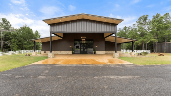 This 126 Acre Ranch Features A Luxury Barndominium (PHOTOS)