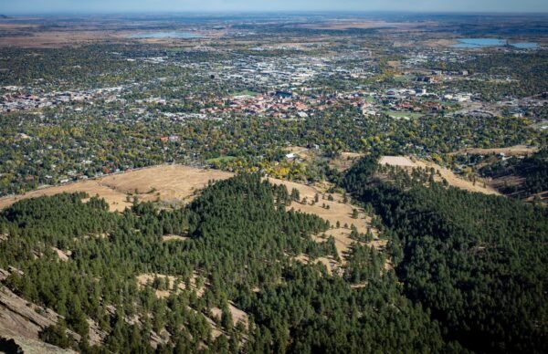 New Life Sciences & Office Space in Boulder, CO Suburb