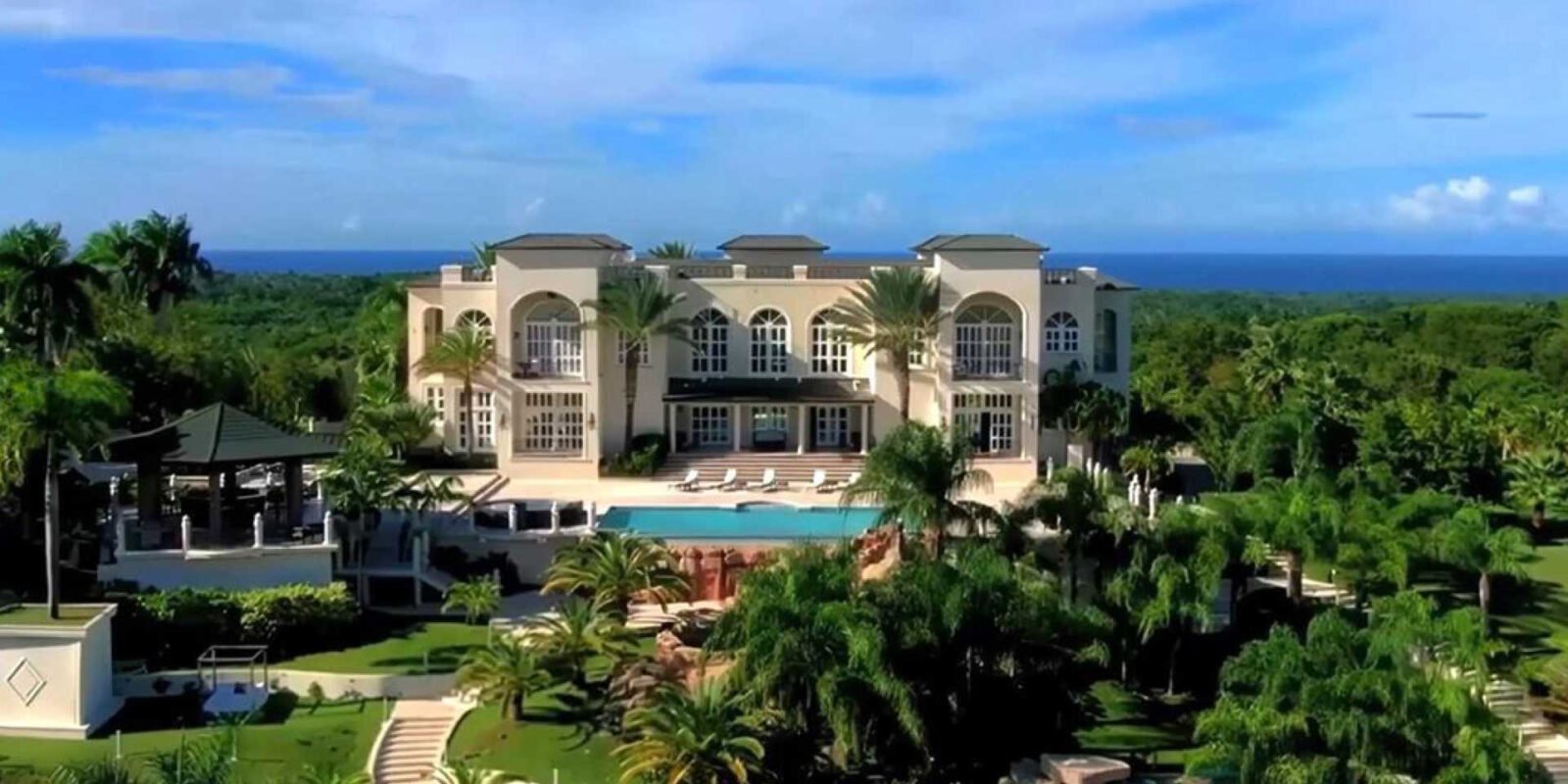 A Grand, Hollywood-Caliber Estate in the Dominican Republic