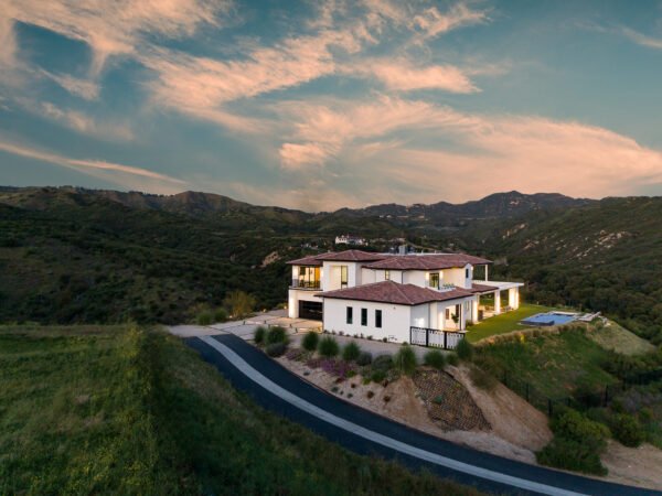 Luxury Lease Listings in L.A. & Aspen