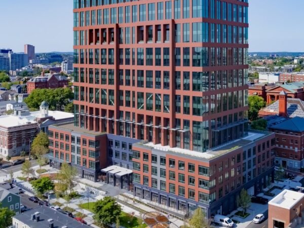 CBRE JV Completes 475 KSF Conversion in Cambridge