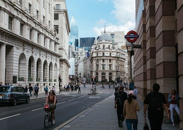 UK interest rates will drop to 2.75%, Goldman Sachs predicts