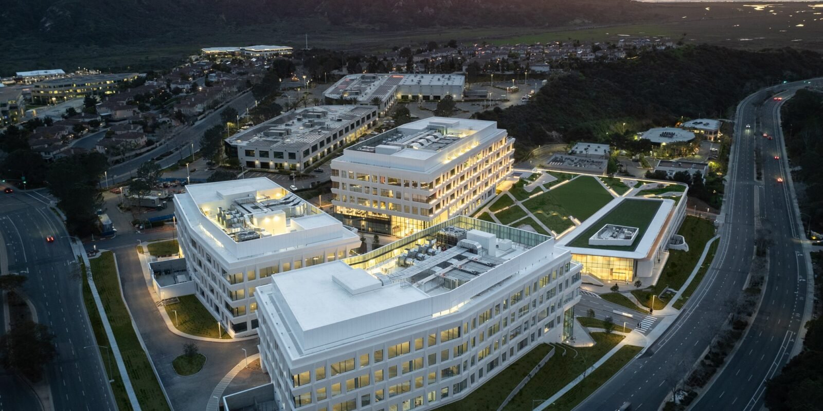 Breakthrough Properties Opens San Diego Life Science Campus