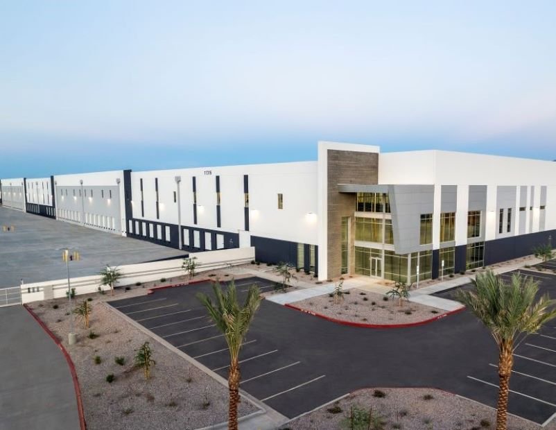 Building 1B within Lakin Park in Goodyear, Ariz. 