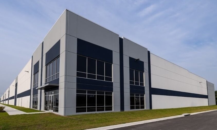 LG Leases 349 KSF Facility Near Tampa