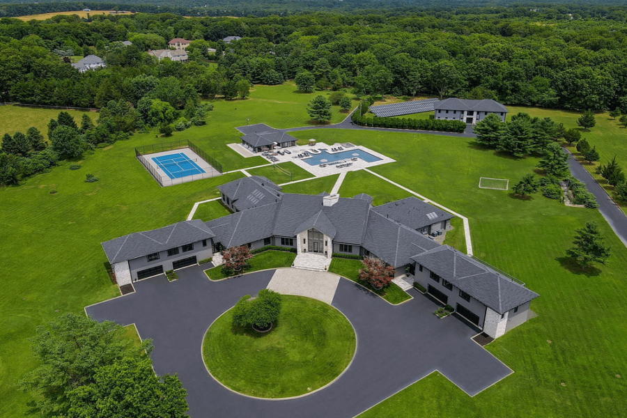23 Acre New Jersey Estate With Underground Nightclub (PHOTOS)