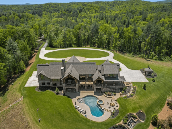 Luxury Home On 14 Acres In Georgia (PHOTOS)