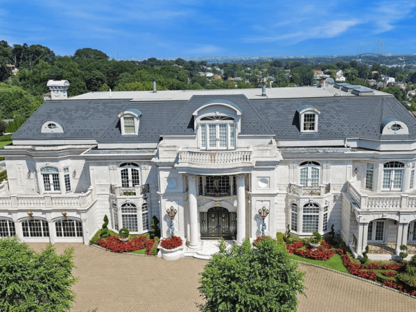 Massive Staten Island Home With Mafia Ties Lists For  Million