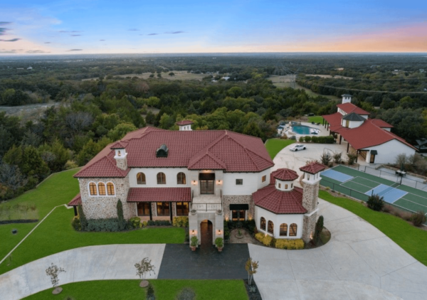 25 Acre Texas Estate With Guest Villa And Sports Court