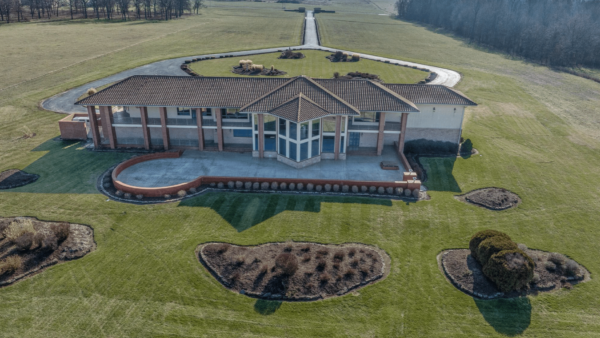 95 Acre Missouri Estate With 8 Ponds (PHOTOS)
