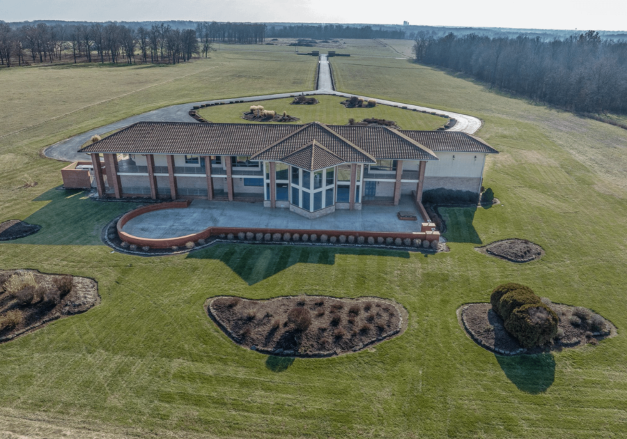 95 Acre Missouri Estate With 8 Ponds (PHOTOS)