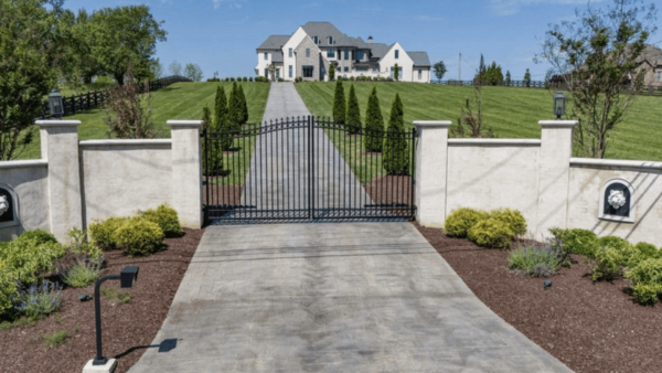 Gated Home on 5 Acres In Mount Juliet, Tennessee (PHOTOS)