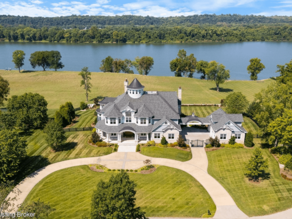 Stunning Riverfront Home In Prospect, Kentucky (PHOTOS)