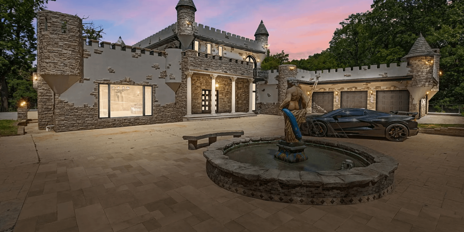 Castle-Like Illinois Home With Indoor Pool (PHOTOS)