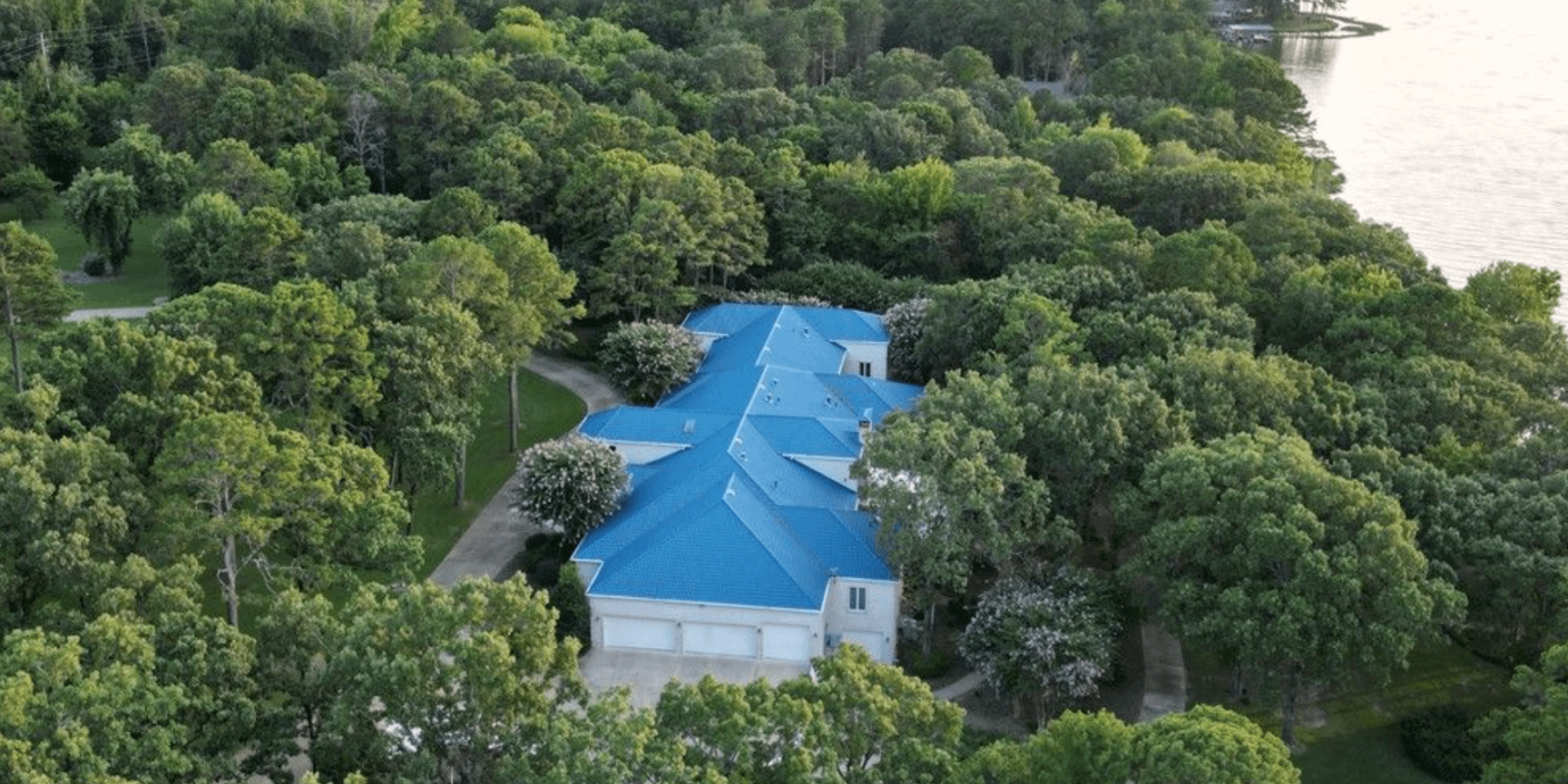Arkansas Home With 18-Seat Movie Theater & Indoor Pool