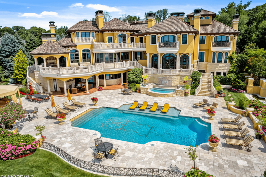 Mediterranean Style Riverfront Home In New Jersey (PHOTOS)