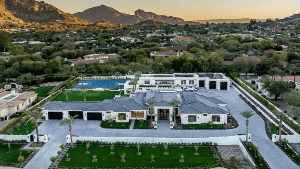 Arizona Home With 20+ Car Garage & Sports Court (PHOTOS)