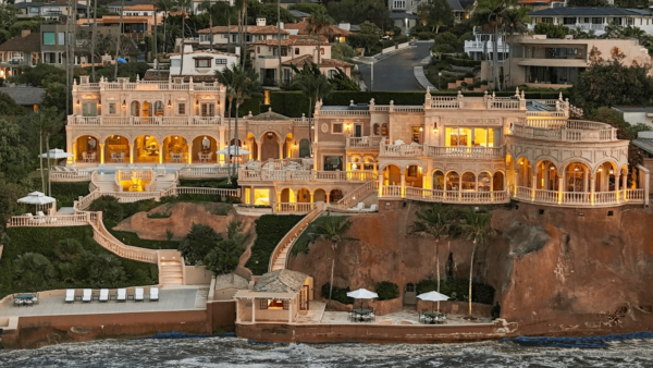 Grand Cliffside Estate Lists For 8 Million In La Jolla