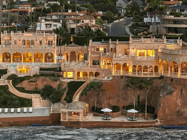 Grand Cliffside Estate Lists For 8 Million In La Jolla