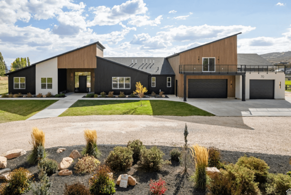 Utah Home With Indoor Basketball Court & Pool (PHOTOS)