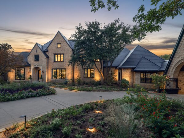 Luxury Texas Lakeside Living at 2005 Bayshore Drive