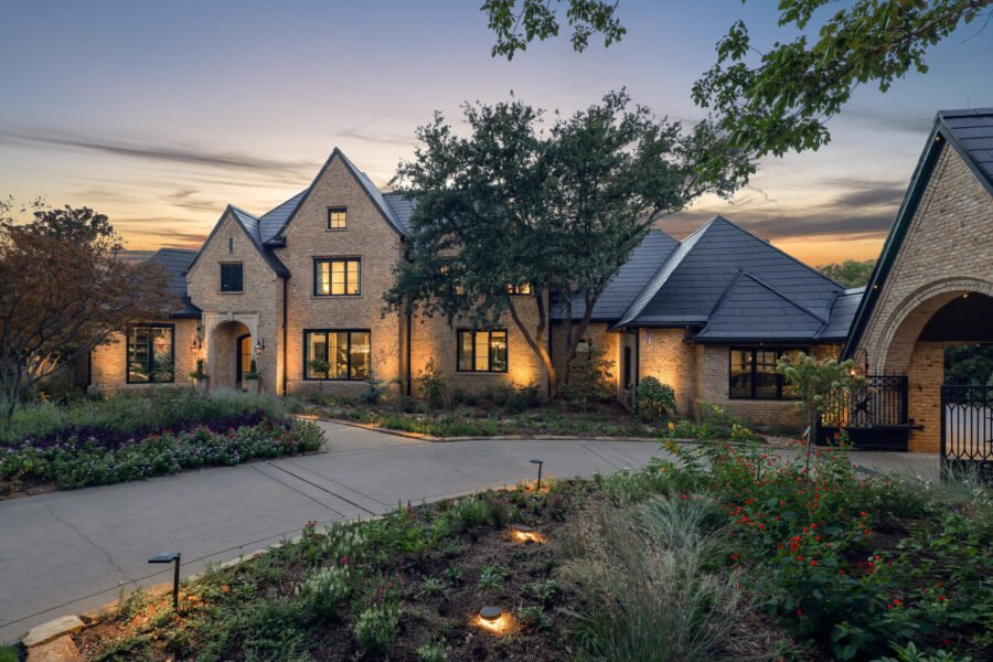 Luxury Texas Lakeside Living at 2005 Bayshore Drive