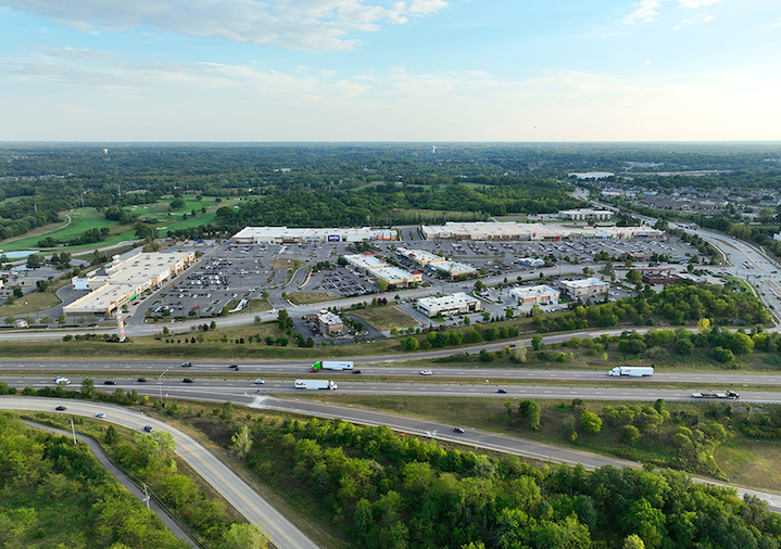 Fidelis Realty Pays M for Kansas City Shopping Center