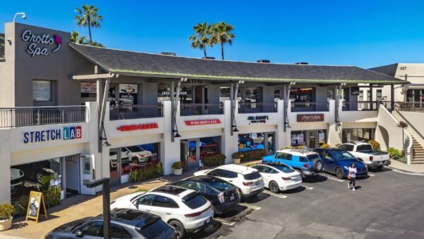 Capstone Advisors Buys San Diego Retail Center