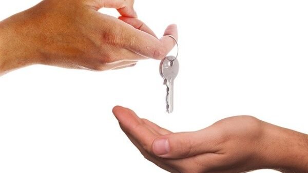 Knight Frank sounds alarm over Airbnb sublet scheme