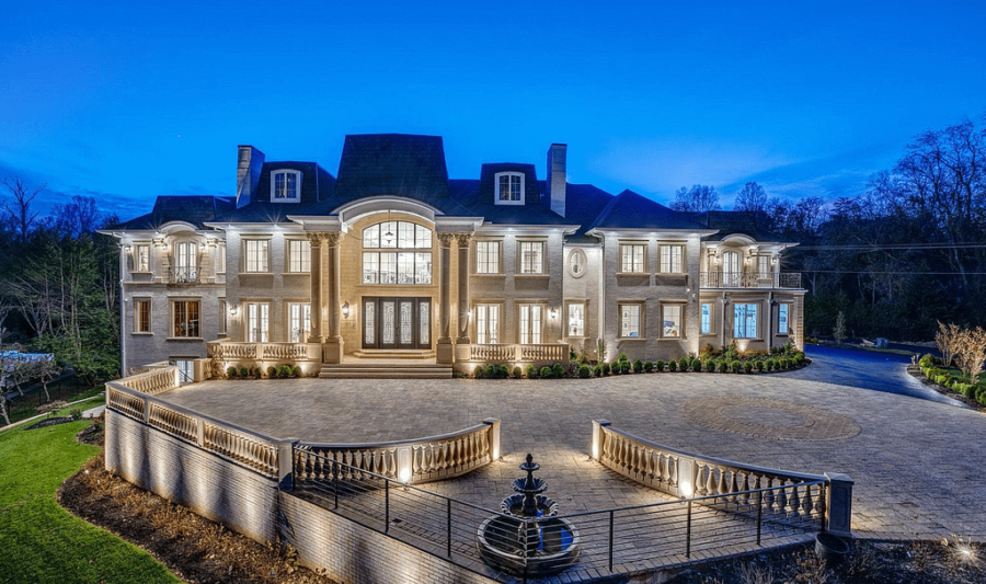 Stately Brick Home In Virginia (PHOTOS + FLOOR PLANS)