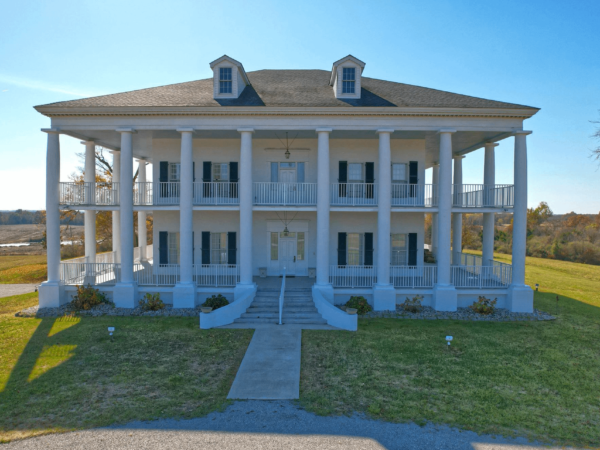 Greek Revival Style Home On 230 Acres (PHOTOS)