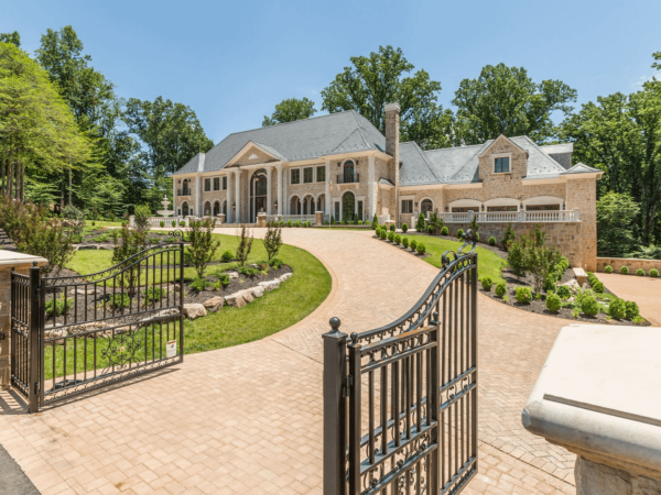 Maryland Home With Indoor Pool & 15-Car Garage (PHOTOS)