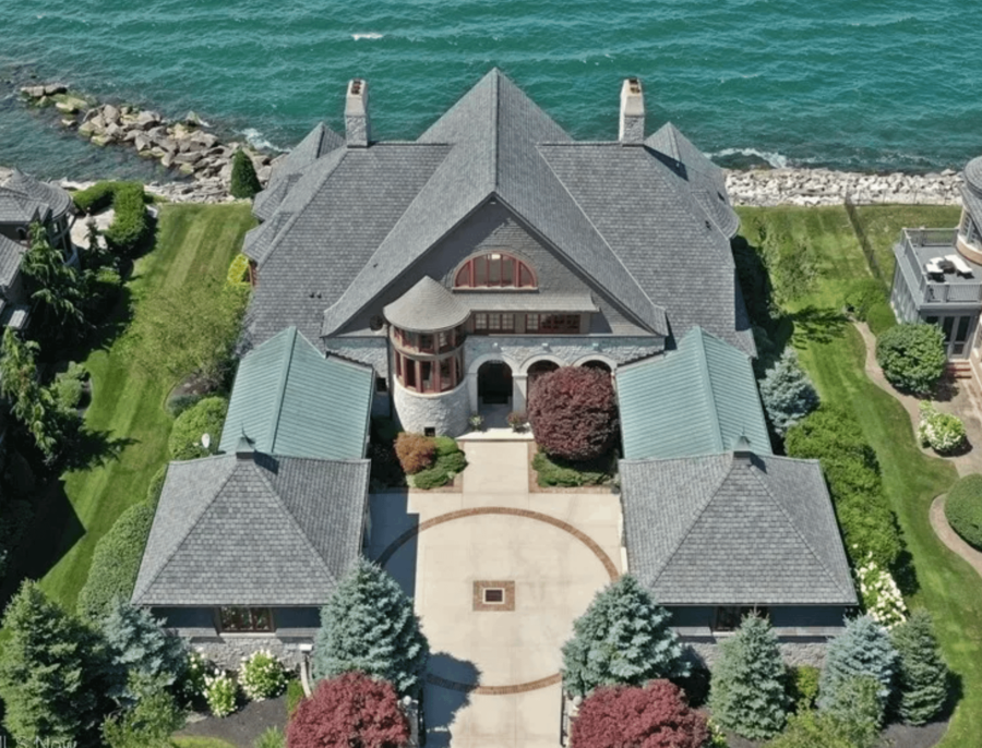 Shingle & Stone Lakefront Home In Ohio (PHOTOS)