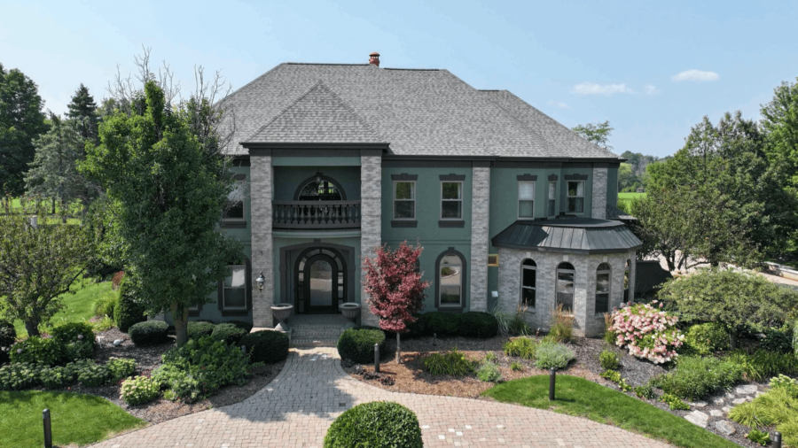 Wisconsin Home With Indoor Pool For Just .8 Million (PHOTOS)