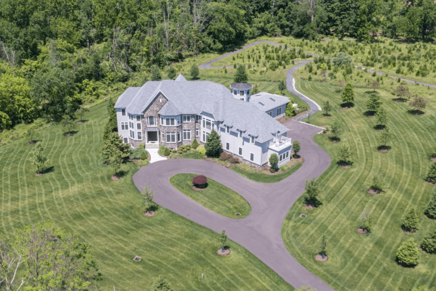 Pennsylvania Home On 12 Acres With Indoor Pool (PHOTOS)