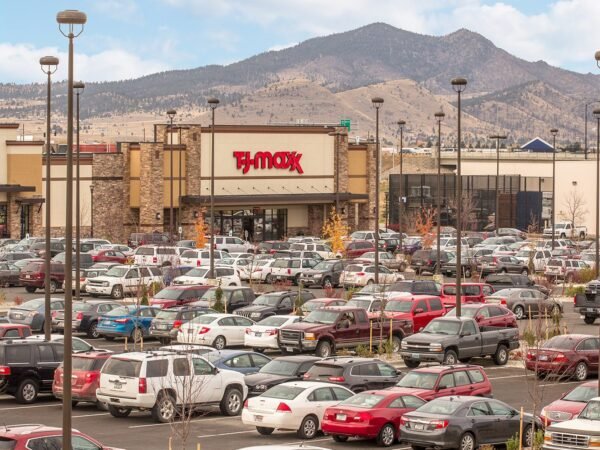 Wood Investments Refinances Montana Shopping Center
