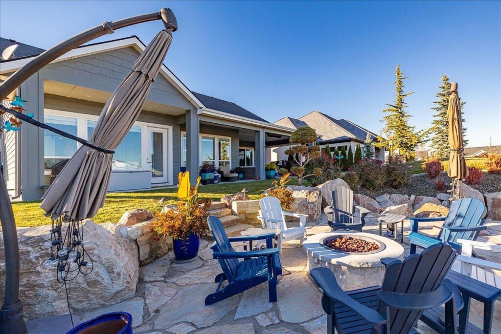 1140 N Triathlon Avenue 5 | The Agency Journal