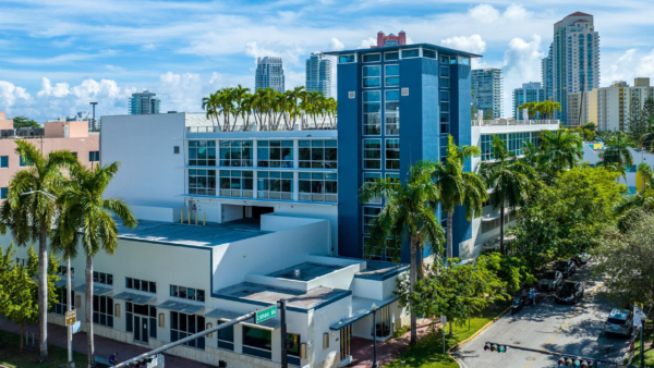 Regus Inks Full-Building Lease in Miami Beach