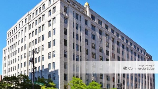 Norges Bank Pays 7M for Office Portfolio