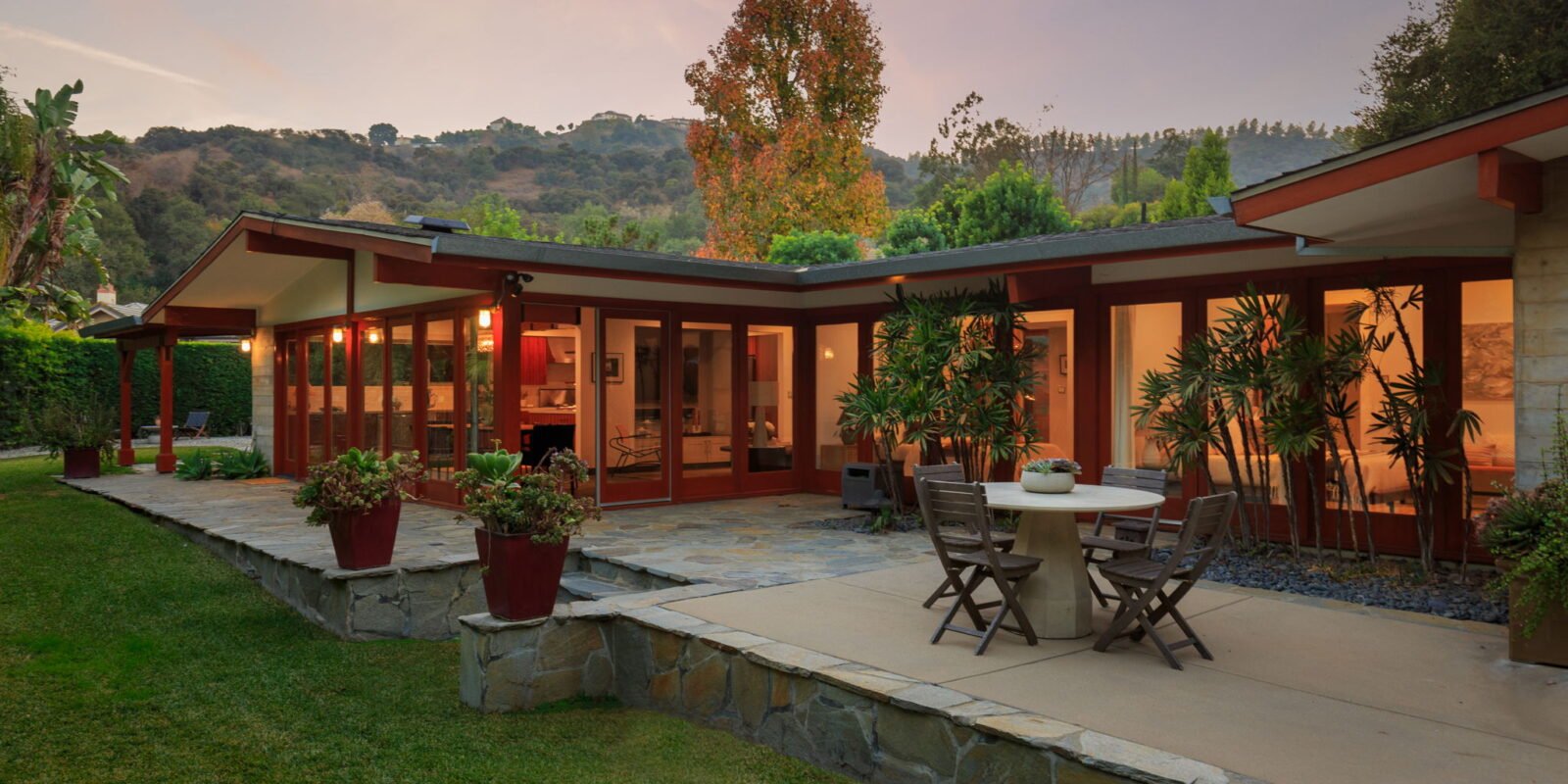 Inside a Mid-Century Modern Estate in Pasadena by Architect James Pulliam