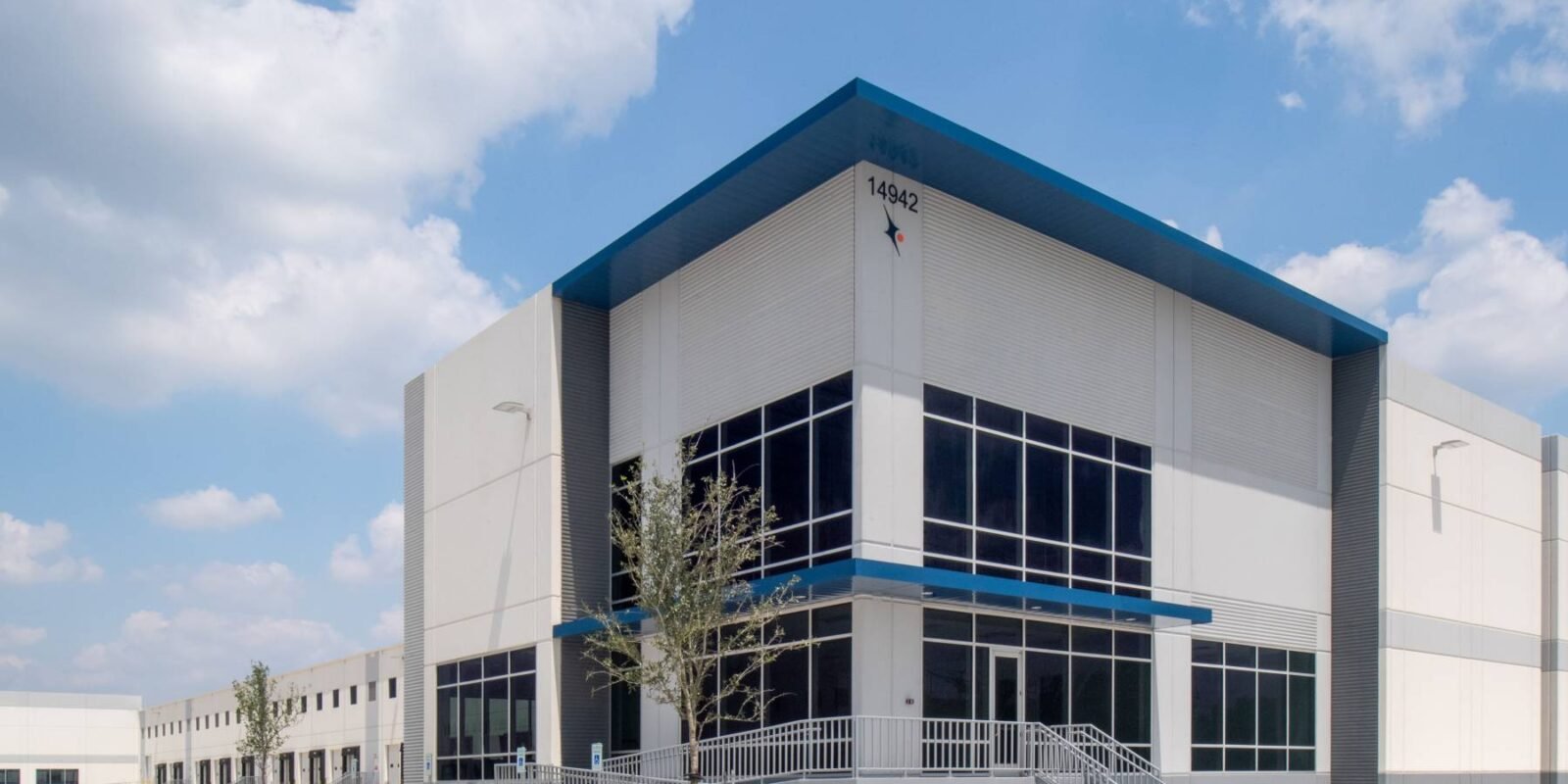 Constellation, Crow Holdings Ink Houston Industrial Lease