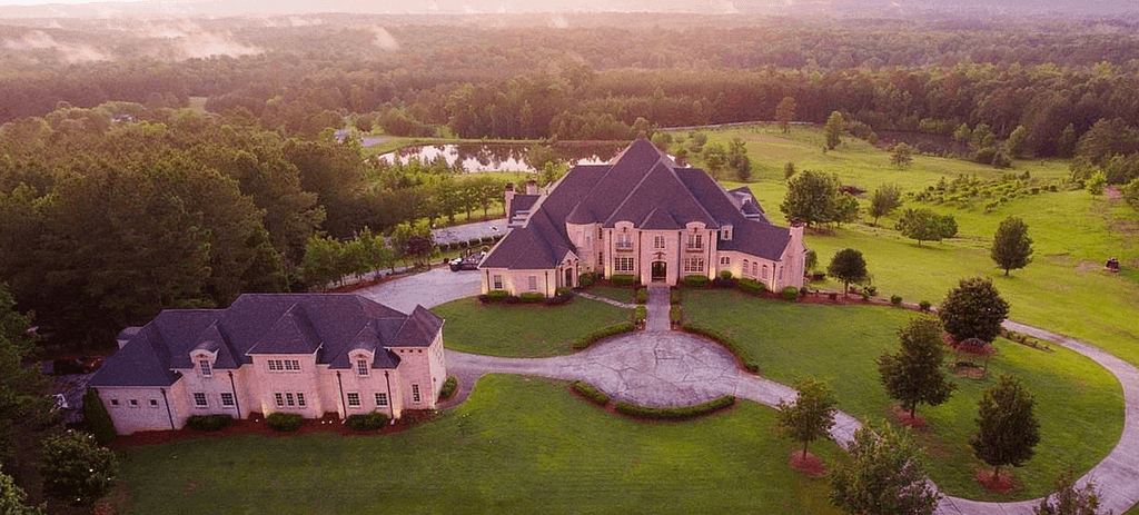 20 Acre Estate In Chelsea, Alabama (PHOTOS)