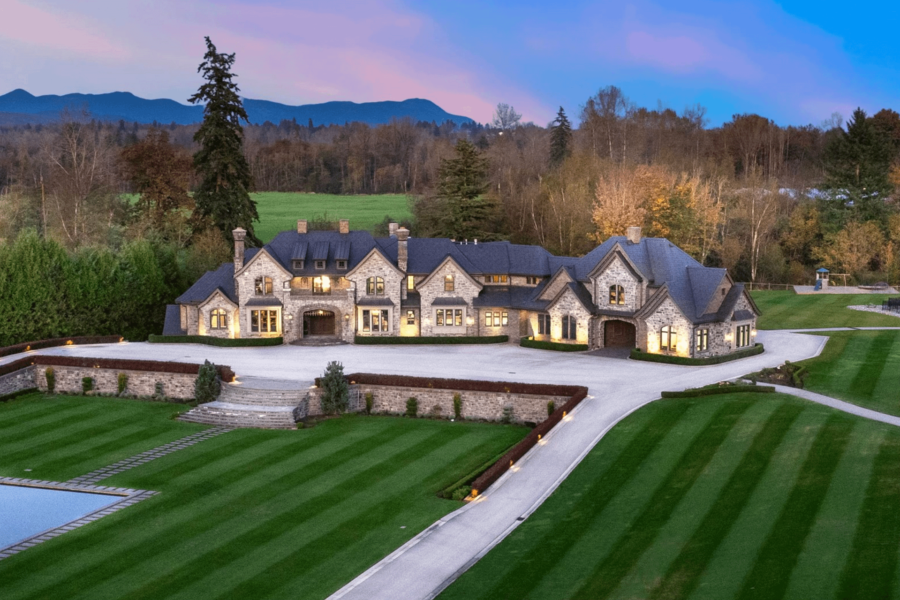 Stunning 28 Acre Estate In British Columbia, Canada (PHOTOS)