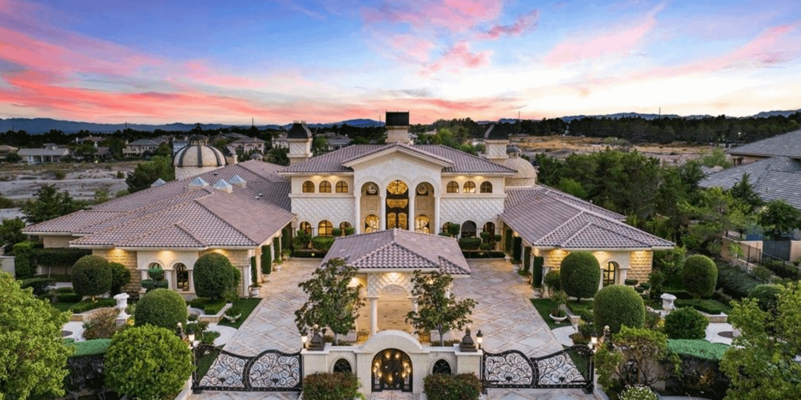Lavish Estate In Las Vegas, Nevada (PHOTOS + FLOOR PLANS)