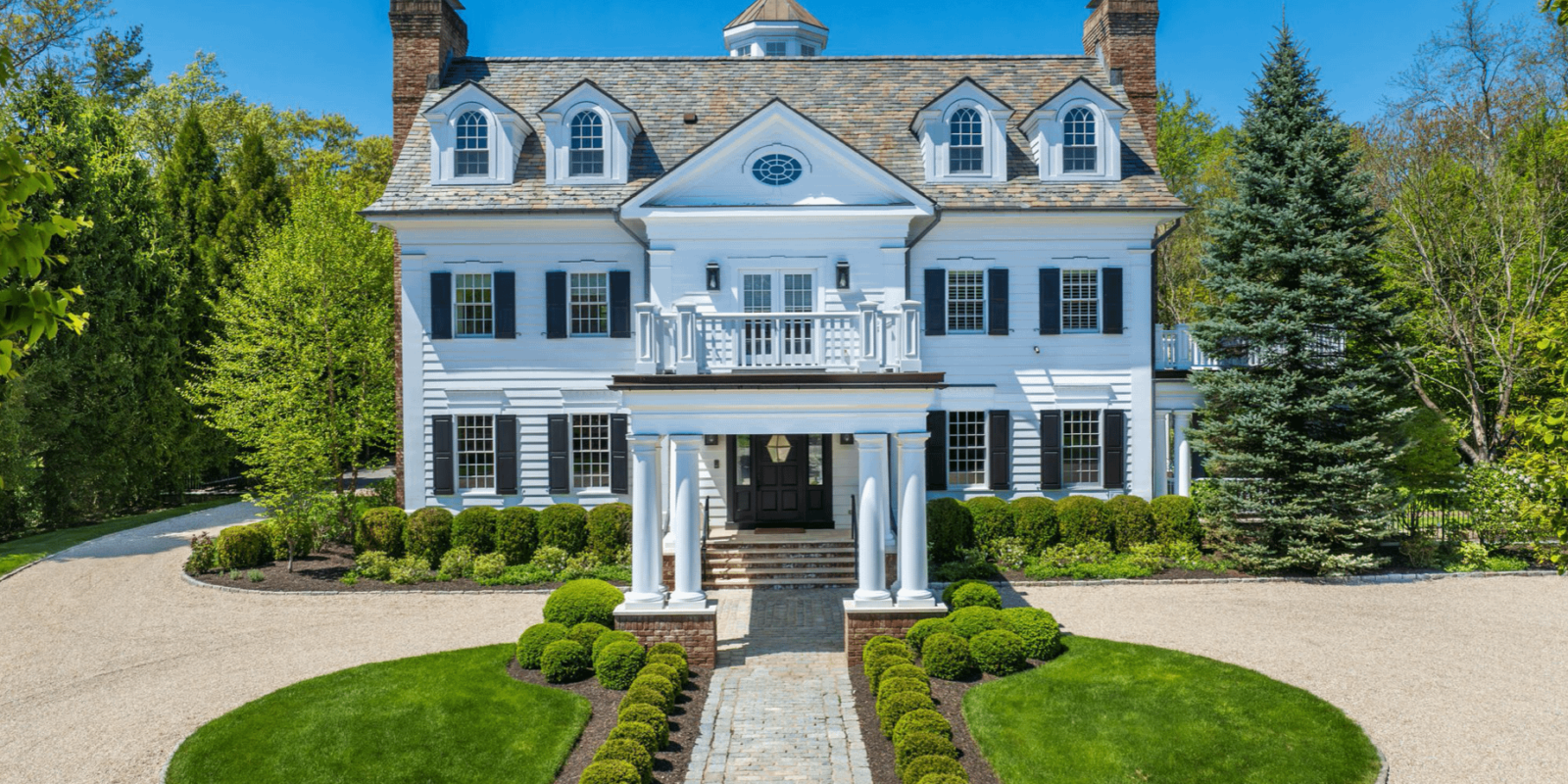 Georgian Colonial Beauty In Greenwich, Connecticut (PHOTOS)